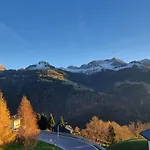 4br With Panoramic Mountain Views Apartment
